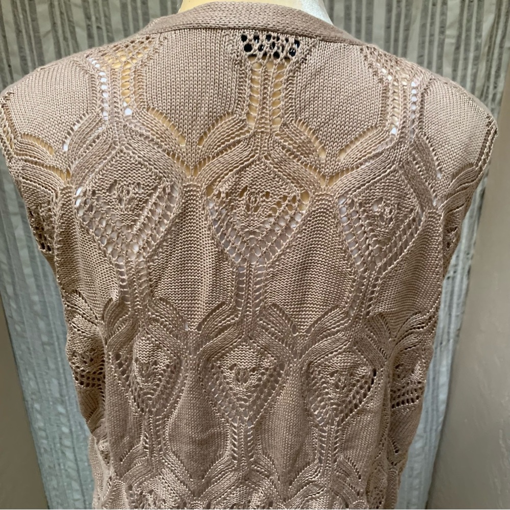 Dusty mauve crochet open knot, button cardigan. - Picture 6 of 7